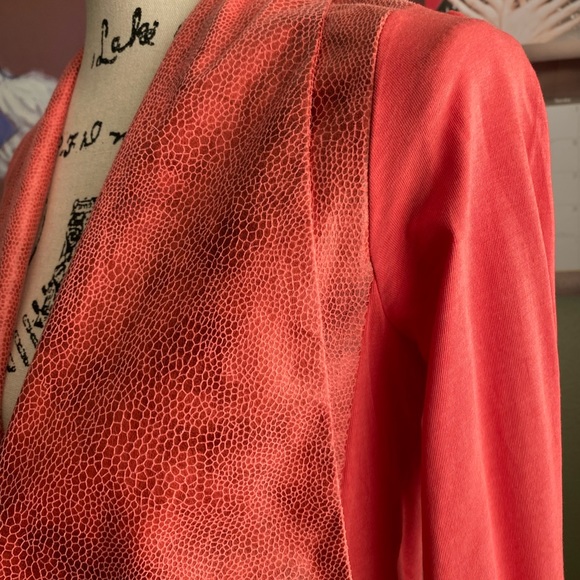 Gorgeous Moto-Cotton Model Light Cardigan By: G - Picture 9 of 15